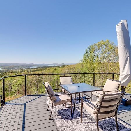 Charming Edgemont Home With Deck And Lake Views! Fairfield Bay Buitenkant foto
