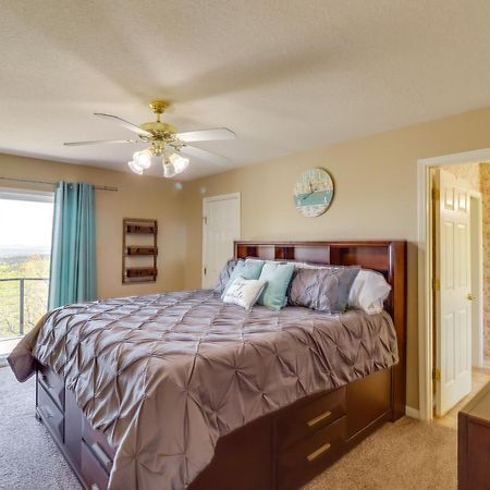 Charming Edgemont Home With Deck And Lake Views! Fairfield Bay Buitenkant foto