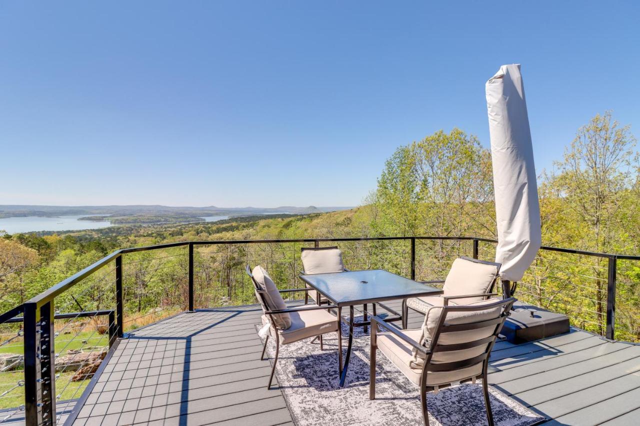 Charming Edgemont Home With Deck And Lake Views! Fairfield Bay Buitenkant foto