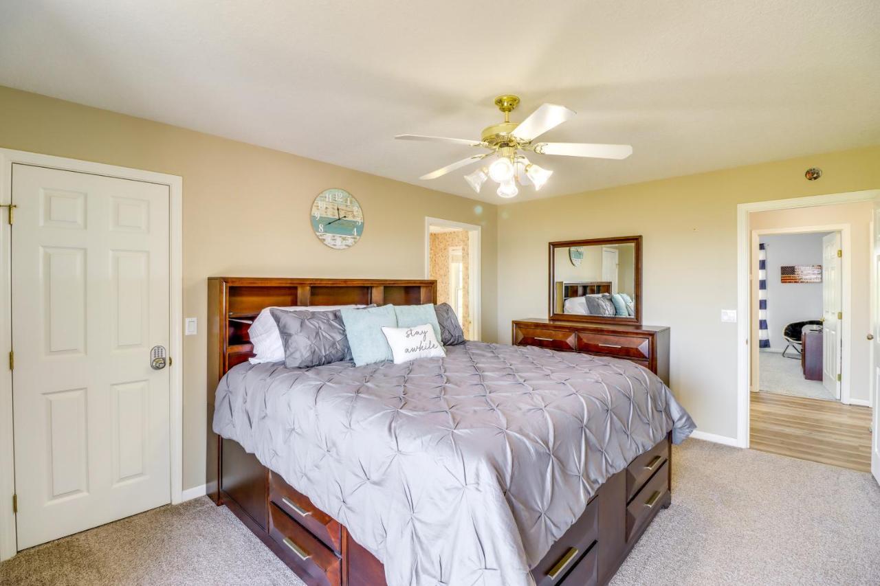 Charming Edgemont Home With Deck And Lake Views! Fairfield Bay Buitenkant foto