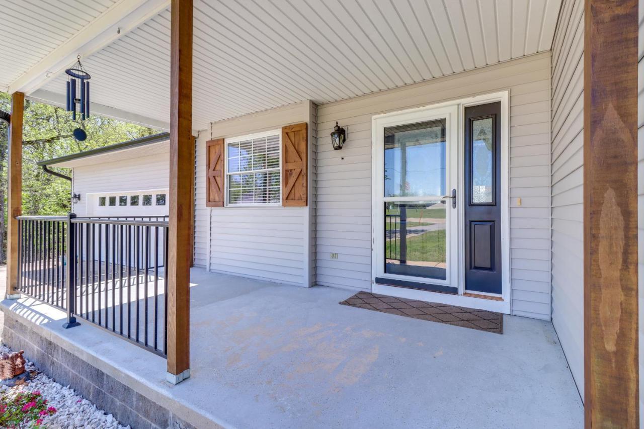 Charming Edgemont Home With Deck And Lake Views! Fairfield Bay Buitenkant foto